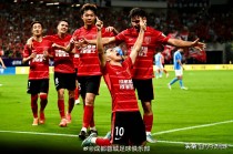 关于泰达客场对阵广州富力，历史对决焦点关注的信息